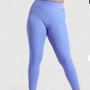 Whitney Simmons x Gymshark leggings